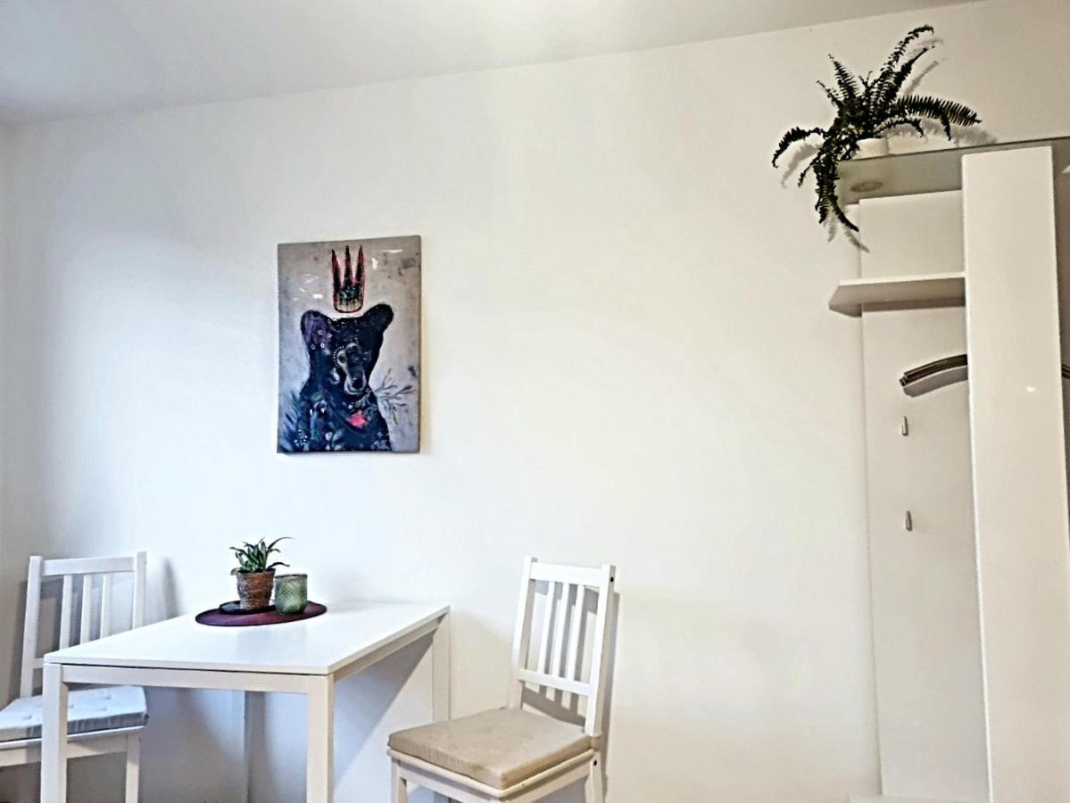 Banaba Lägenhet Wiesbaden Exteriör bild